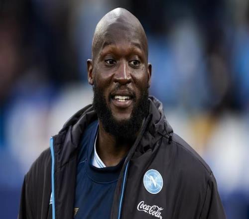 比媒：卢卡库周二不会返回那不勒斯，俱乐部没给他下最后通牒