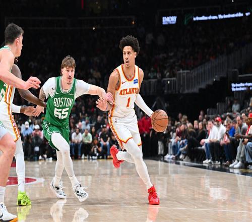 18战16胜,新鹰王比肩约基奇!对不起特雷杨,你被1换2贱卖真不冤