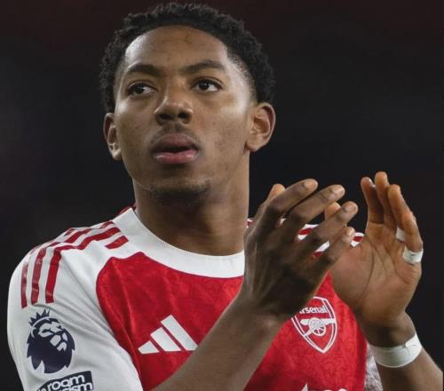 名记：阿森纳两目标要价均在1亿！记者：枪手神童已被推荐给曼联