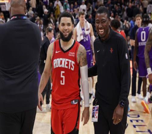 35次助攻+6人上双，这样的火箭真让人陌生