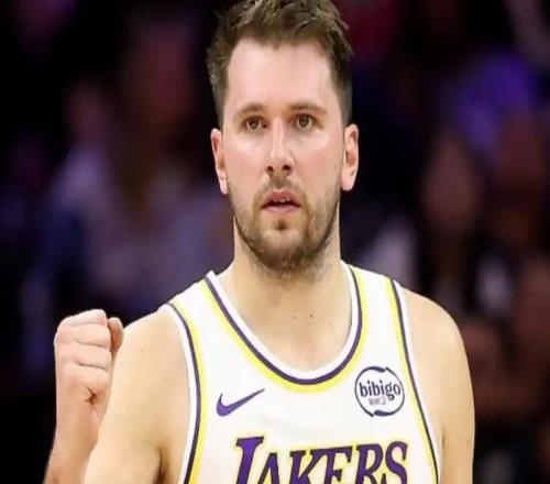 湖人大胜骑士！东契奇轰42分，八村垒+三首发辅助，米切尔被锁死