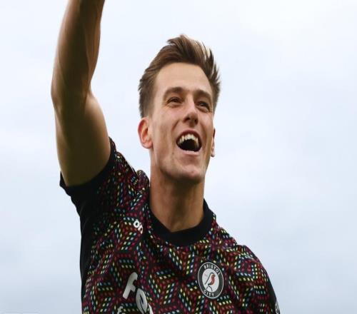 外租门将维特克：偶像是切赫赛季结束会和曼联规划发展道路