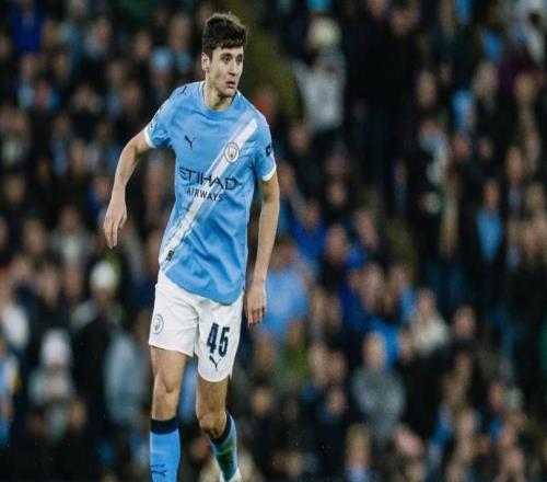 胡桑诺夫：很感激瓜帅，我刚来时他花了很多时间与我交流