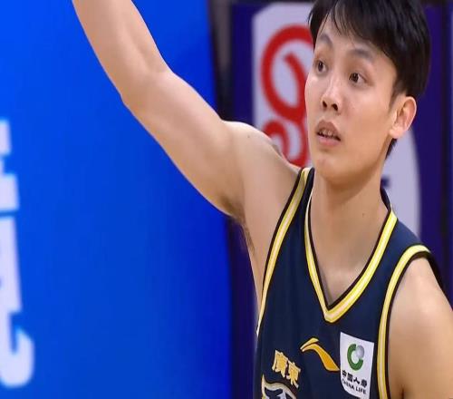 捡到宝了！山东队迎来“加强版克里斯”，可能被广东队重金挖走