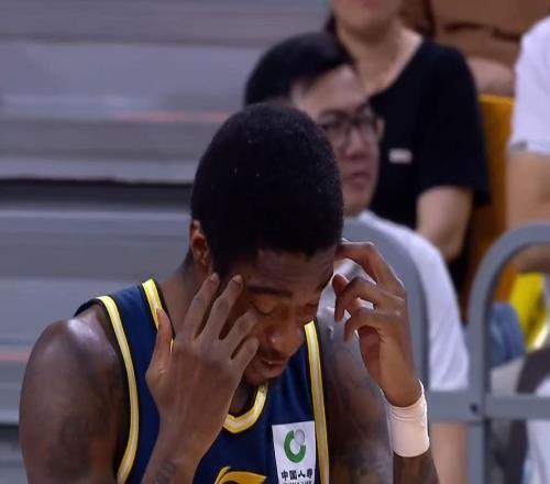 太适合广东队！CBA内线大杀器打成大腿，朱芳雨有望出手截胡