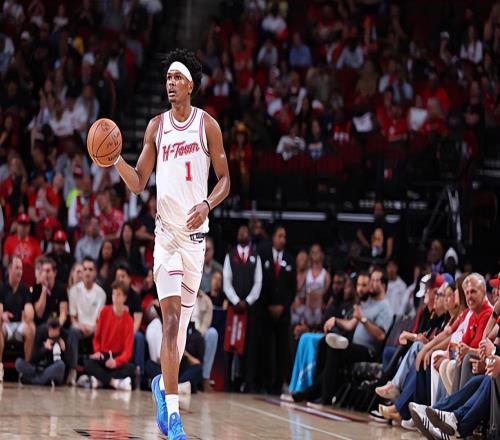 不打控卫后轻松了许多！火箭后场新星能在其他方面起到发挥作用