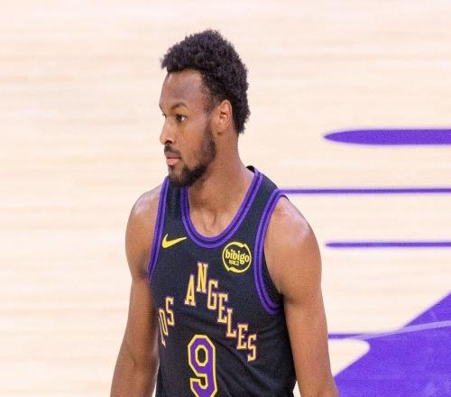 湖人96139惨败雷霆球员评价：3人及格，8人低迷