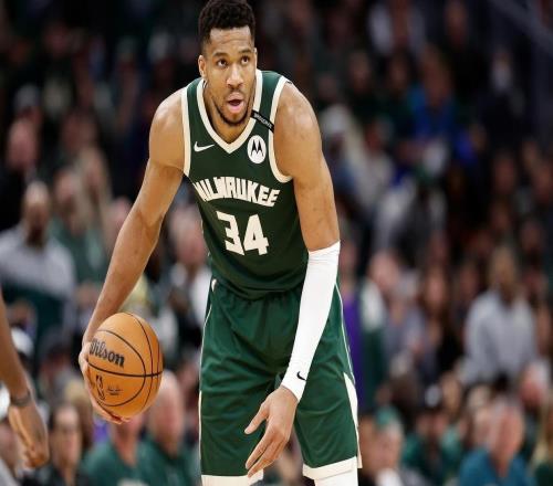 场均27+10+5！6队今夏争夺东部巨星火箭在列！斯通筹码足够丰厚