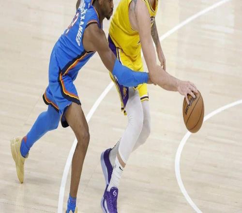 暴跌至1%！！他MVP基本被判死刑了....