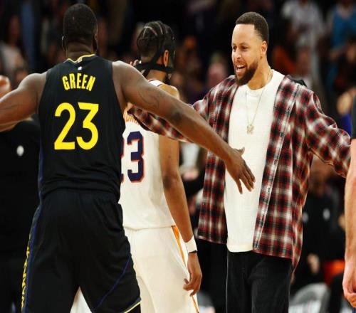 霸气，勇士队格林回击球迷对斯蒂芬库里伤愈复出的担忧