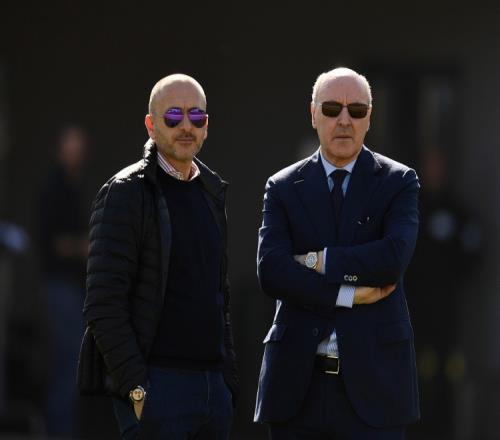 米体消息国米管理层四位高层到访训练基地关心无缘世界杯的国家队球员们_世界杯直播