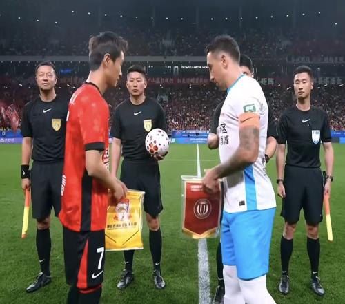 蓉城51西海岸！送郑智4轮3败，中超最新积分：申花落后榜首15分