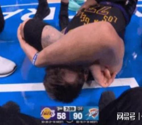 都结束了！湖人重创，东契奇大伤，掩面而泣，提前准备下赛季吧