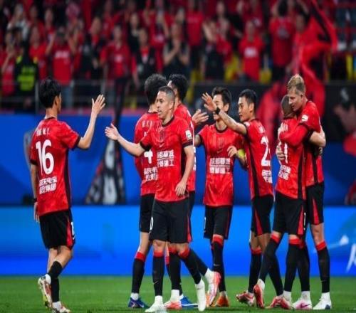 【中超】费利佩复出生日夜帽子戏法蓉城5比1西海岸