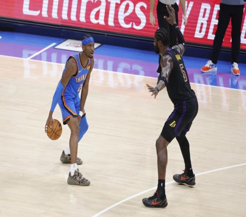 一场99118、一场96139，让西部彻底乱套！火箭、森林狼左右为难