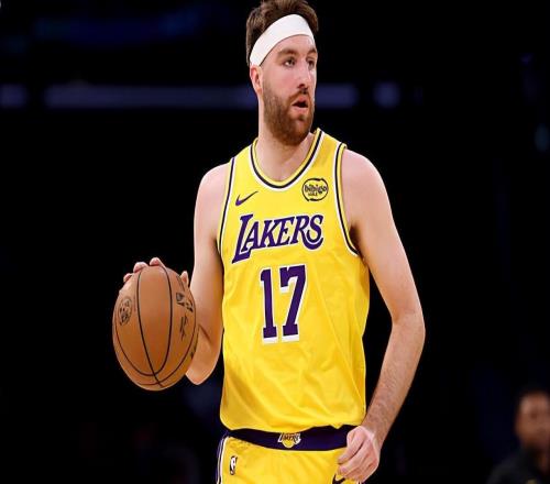 发展联盟赛场又一次起到了关键性的作用，湖人真不打算转正他吗