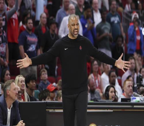 单场27+4+6，对比5+1+2！火箭首发之争白热化双能后卫或将胜出