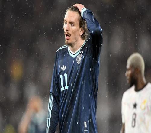 沃尔特马德：现在踢中场无法跟前锋比数据我状态差不看球