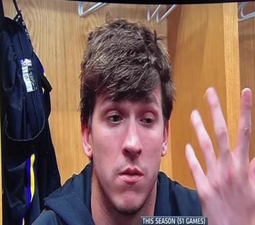 湖人输雷霆采访！里弗斯被打服，回应自身伤势！詹姆斯直指健康！