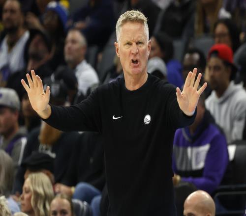 火箭对阵勇士前瞻库里挑选打火箭复出到底有何弦外之音