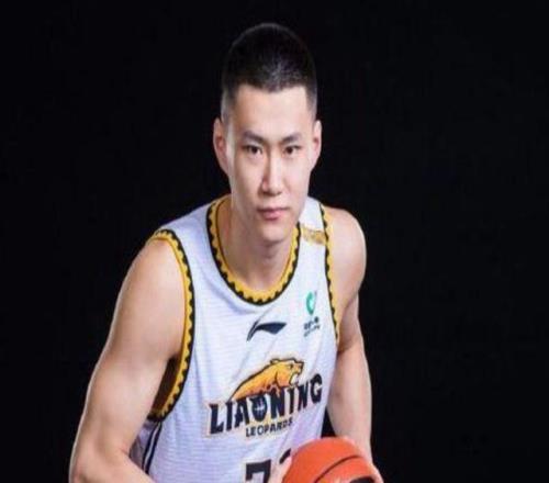 6场打28秒！神塔变回废塔当初不该回辽宁男篮