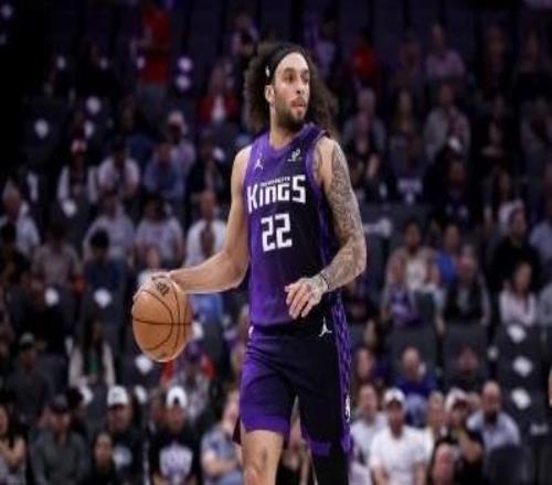 国王17分逆转送鹈鹕7连败7号秀28+8+6生涯新高二轮秀28+9