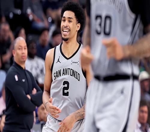 轻松打爆快船的防线！马刺榜眼郎已经是一名相当可靠的第六人了