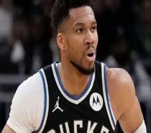 妈呀演戏呢！炮轰球队、引导舆论..闹心的事他全干了！还是超巨呢.....