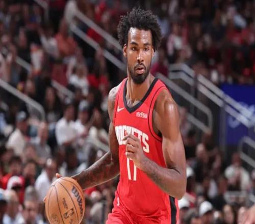 摆脱了前一场的阴霾状态！火箭锋线新星面对弱旅又一次大杀四方