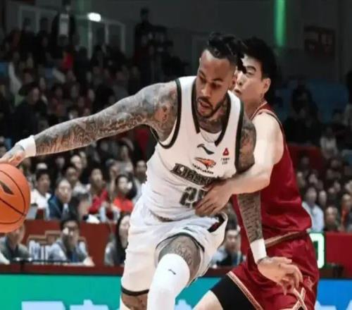 CBA最新排名，广东第3，深圳第4，辽宁跌至第11位