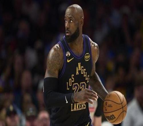 詹姆斯：我们必须始终保持“下一人顶上”的心态