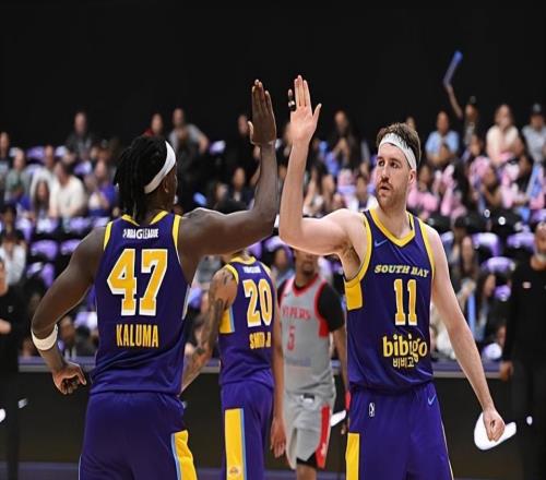 大杀四方率队晋级西决！湖人到底会不会转正这位内线强力得分手