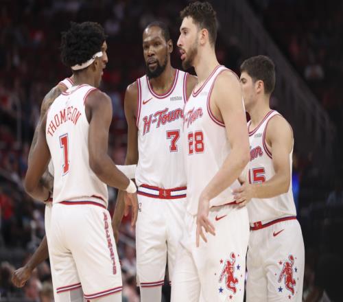 靠申京绝杀转逃出生天，比赛是赢了没错，但勇士的确天克火箭