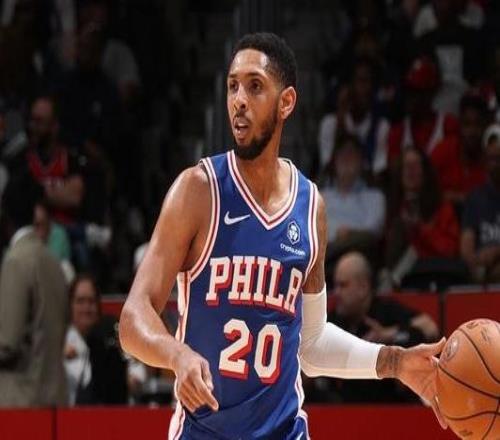 队记：佩恩右腿筋拉伤将在两周后接受复查