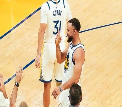 库里复出29分，错失绝杀！申京准绝杀拯救乌度卡，杜兰特31分8助