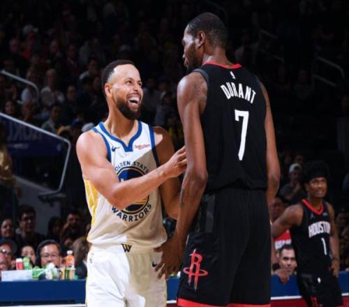 勇士116117火箭！库里谈波尔津吉斯把话挑明，科尔也解释一事