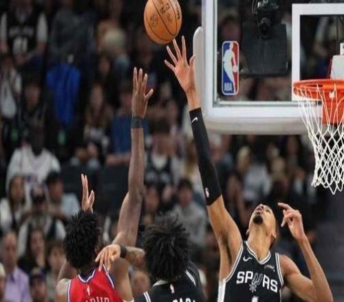 恩比德军训文班亚马！逆天后撤步看傻76人替补席