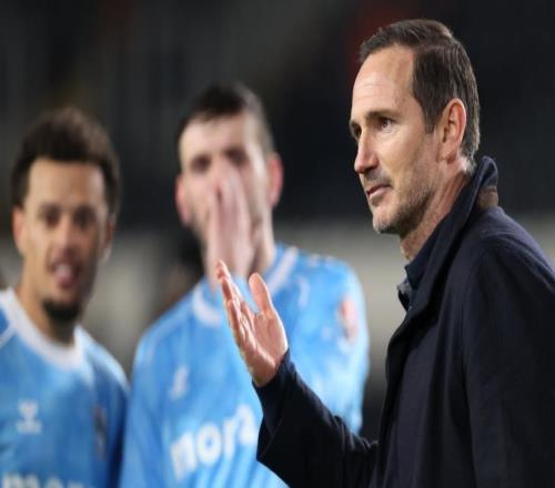 兰帕德放话：5场拿4分就冲超，Opta直接给100%概率