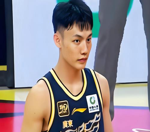 徐杰进行自我批评！