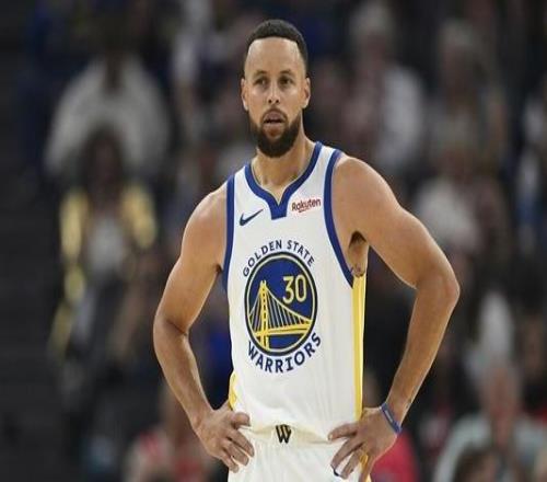 Shams：库里伤病多次反复医生建议赛季报销但他坚持复出