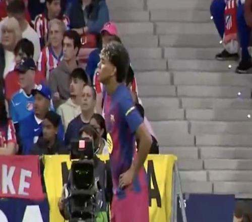 矛盾激化！亚马尔跟助教争了一整场，赛后也没给弗里克面子