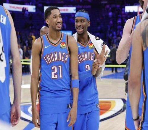 NBA实力榜更新：雷霆稳居第1，马刺第2，湖人第7，勇士暴跌至第20