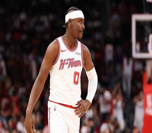 场上效果明明很不理想，结果火箭竟然敢在最后时刻让他留在场上