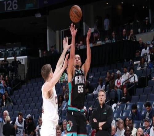 比肩绿军雄鹿！灰熊轰29记三分追平NBA历史纪录