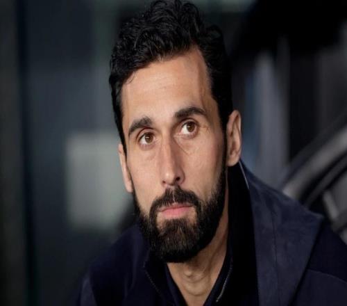 皇马帅位告急：阿韦洛亚命悬一线，欧冠成最后赌注