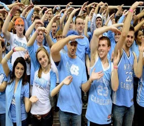 北卡花3周挖来冠军教头，评级只给了C