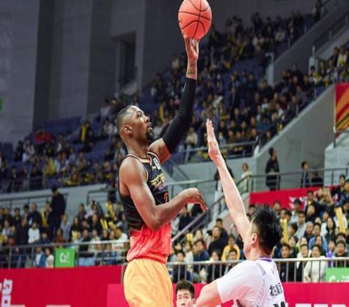 砍30+10后又轰30+13！又一弃将换队后崛起，下赛季恐遭多队哄抢