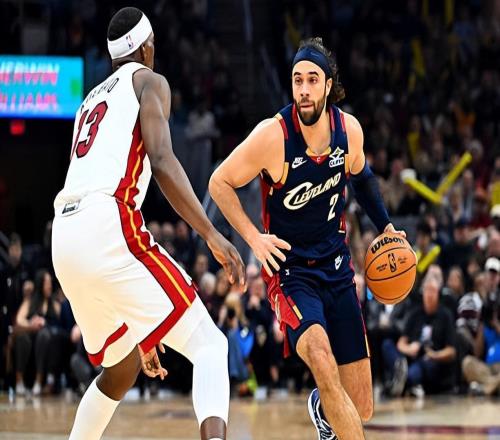 突然间掉了链子，骑士侧翼大将面对步行者的表现简直是堪称灾难