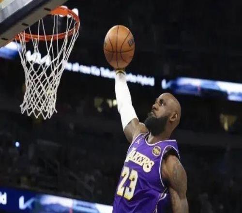 降维打击！61比0啊！！这纪录没人能破了吧！