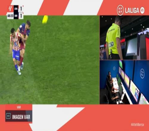 官方大揭秘马丁的脚踢事件原来应该是红牌一张VAR真是多管闲事_西甲直播